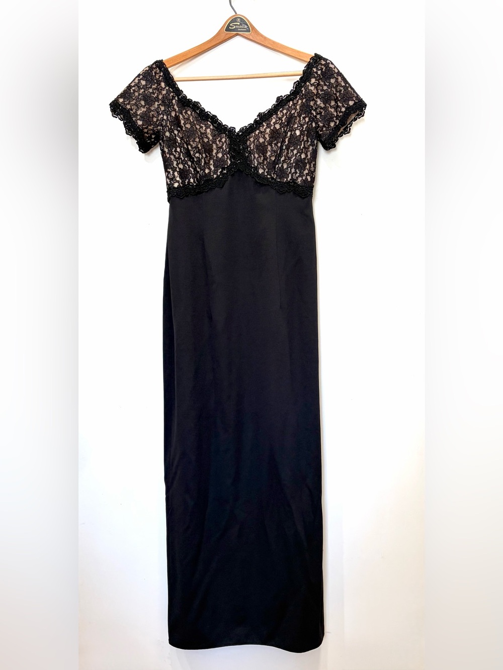 Vintage- 🖤 House of Bianchi- Elegant Black Lace Bodice -Trim Maxi Dress